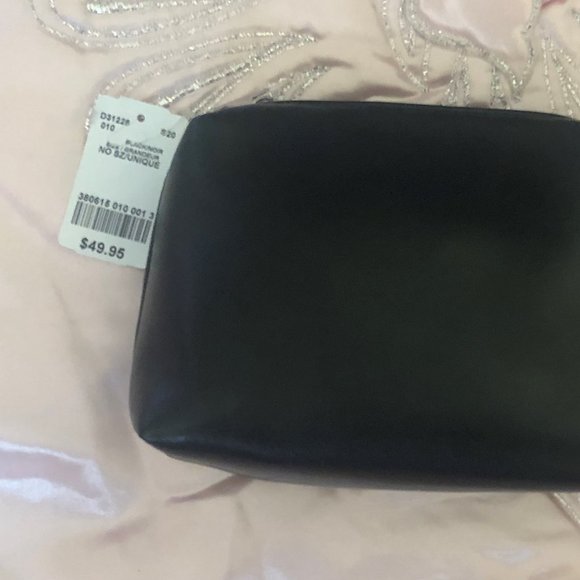 New Le chateau  hand bag . - Picture 9 of 9